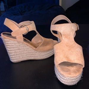 Carlos Santana Wedges